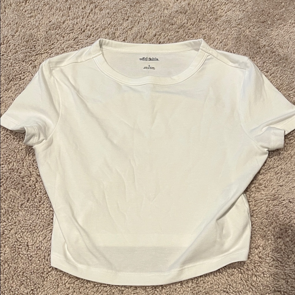 wild fable White cropped Crewneck Tee